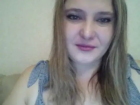 Snapshot of ParisMimi chatting on December 7, 2024, 6:21 am ParisMimi online show from December 7, 2024, 6:21 am