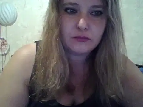 Snapshot of ParisMimi chatting on September 29, 2025, 6:40 am ParisMimi online show from September 29, 2025, 6:40 am