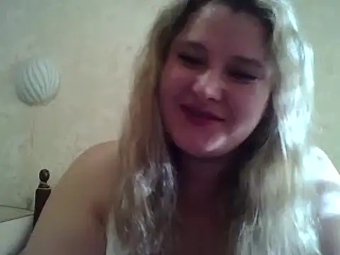 Snapshot of ParisMimi chatting on November 24, 2025, 8:25 am ParisMimi online show from November 24, 2025, 8:25 am