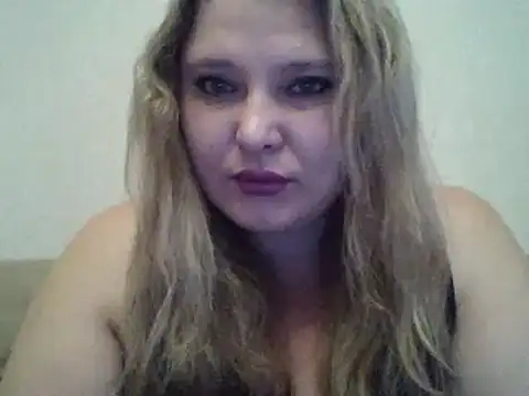 Snapshot of ParisMimi chatting on December 5, 2025, 6:44 am ParisMimi online show from December 5, 2025, 6:44 am