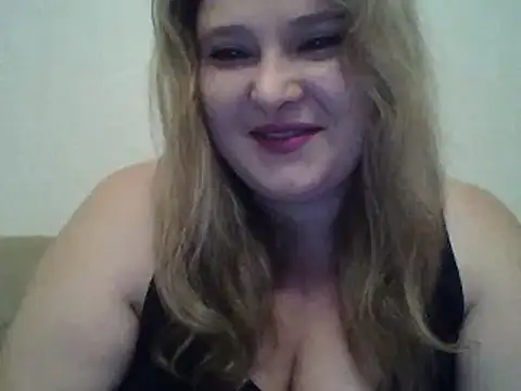 Snapshot of ParisMimi chatting on December 16, 2025, 8:41 am ParisMimi online show from December 16, 2025, 8:41 am