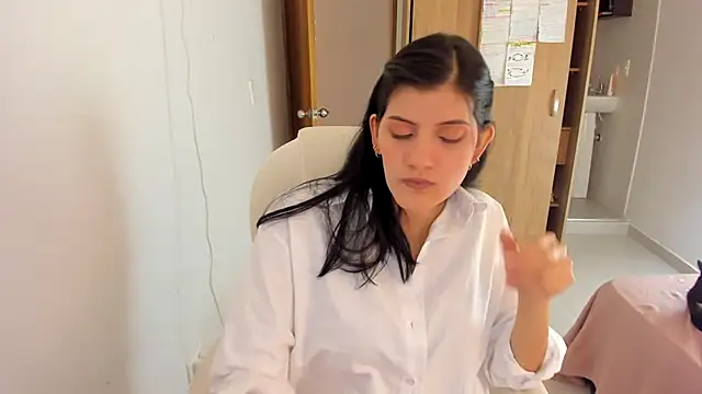 misstoya online show from January 25, 2025, 5:19 pm