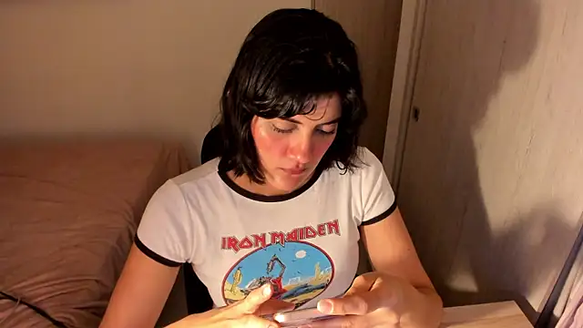 misstoya online show from June 20, 2026, 2:03 am