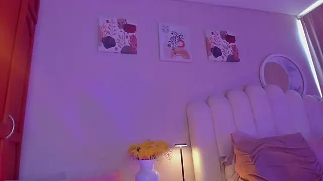 martinaaricci online show from March 26, 2026, 4:12 pm