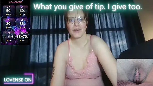 Snapshot of PernillaGirl chatting on March 2, 2025, 4:32 pm PernillaGirl online show from March 2, 2025, 4:32 pm