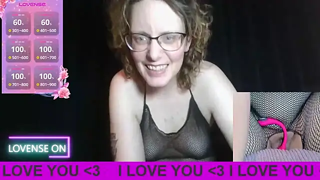 PernillaGirl online show from March 18, 2026, 7:50 pm