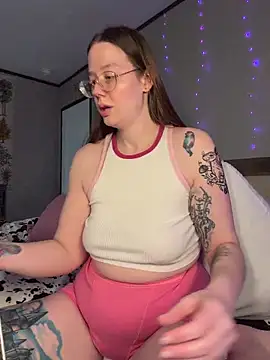 Sweetdee222x online show from February 2, 2026, 11:14 pm