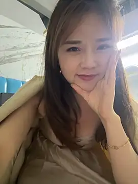 Efangfang online show from February 23, 2025, 4:02 pm