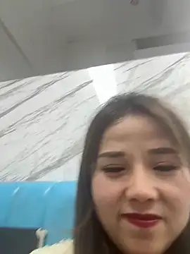 Efangfang online show from March 2, 2025, 2:54 pm