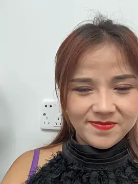 Efangfang online show from September 15, 2025, 6:57 am