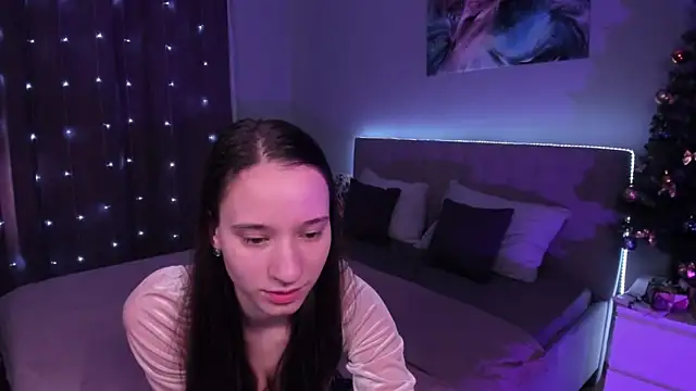 Snapshot of StaceySunny chatting on December 7, 2024, 7:05 am StaceySunny online show from December 7, 2024, 7:05 am