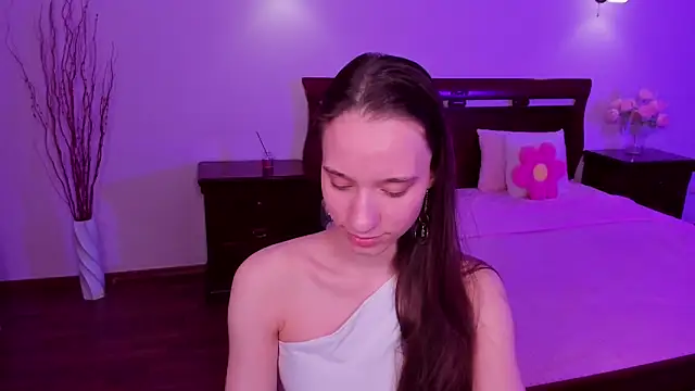 StaceySunny online show from April 15, 2026, 8:09 pm