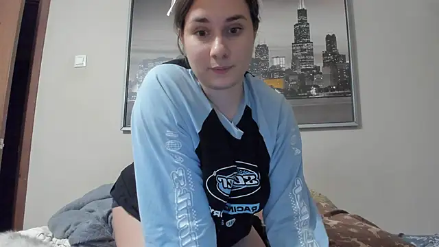 Snapshot of LunaWines chatting on September 14, 2025, 7:02 pm LunaWines online show from September 14, 2025, 7:02 pm