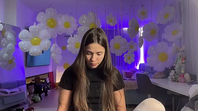 Mika Miller online show from March 15, 2026, 10:27 pm