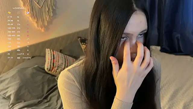 jennetdoll online show from December 6, 2024, 11:33 am