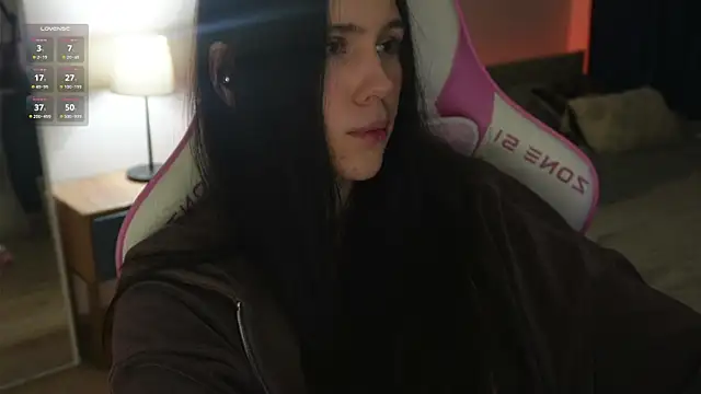 jennetdoll online show from February 18, 2025, 7:52 pm