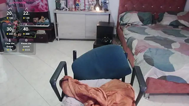 Avril2001 online show from October 24, 2025, 2:30 am