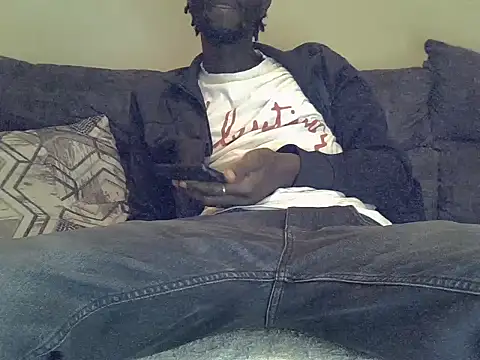 Delicious-D online show from February 23, 2025, 7:49 pm