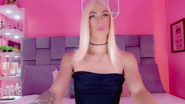 AlanaBekeer online show from February 1, 2025, 7:55 pm