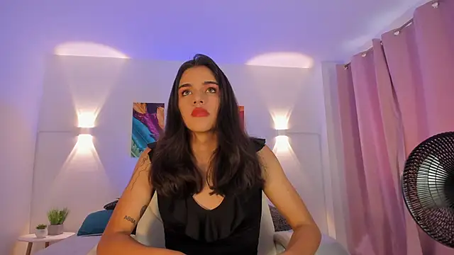 Snapshot of NoahCasstro chatting on February 9, 2025, 2:18 pm NoahCasstro online show from February 9, 2025, 2:18 pm