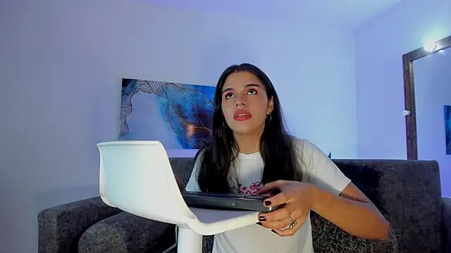 Snapshot of NoahCasstro chatting on March 6, 2025, 7:43 pm NoahCasstro online show from March 6, 2025, 7:43 pm