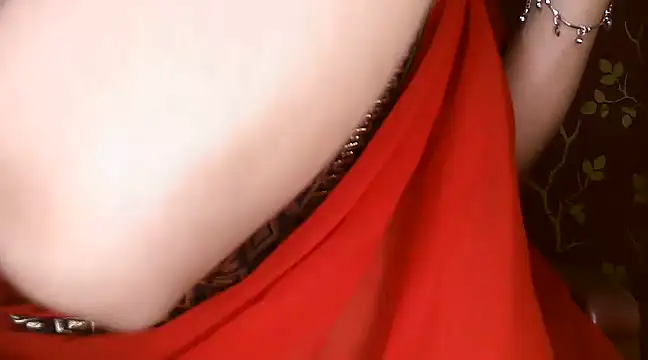 VR here 4U online show from February 22, 2025, 5:46 pm