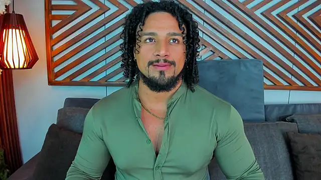 MikeEstevess online show from May 14, 2026, 4:19 am