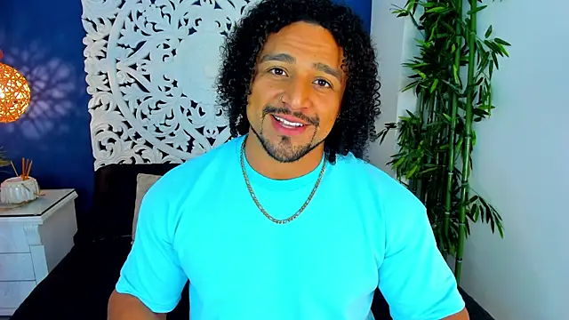 MikeEstevess online show from July 22, 2026, 5:43 am
