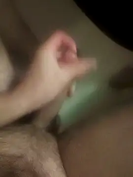 Snapshot of hungandnerdy420 chatting on September 19, 2025, 5:42 am hungandnerdy420 online show from September 19, 2025, 5:42 am