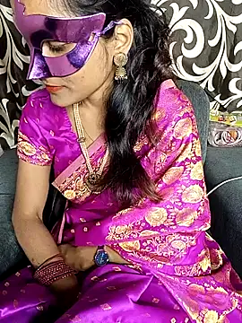 REVA DARLING online show from January 8, 2026, 3:20 am