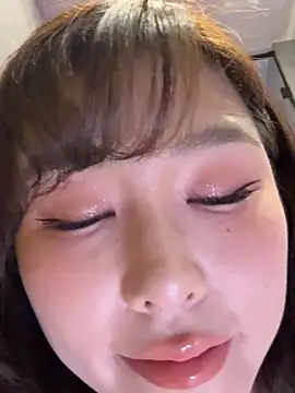 Momoever123456 online show from June 19, 2026, 1:59 pm