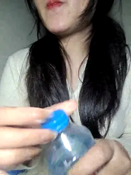 Athena20001 online show from February 13, 2025, 5:22 pm