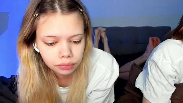 chansetolove online show from February 15, 2025, 10:44 am