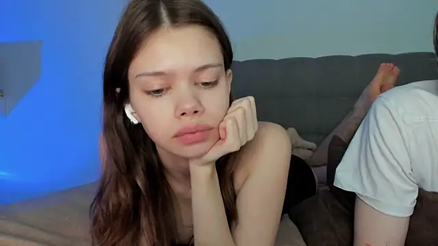 chansetolove online show from September 8, 2025, 2:38 pm