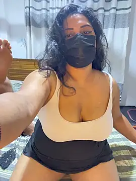 NOORA-GIRL online show from March 31, 2026, 3:08 am