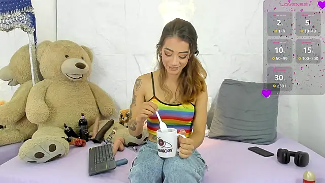 zorravioletta1 online show from February 5, 2025, 12:38 pm