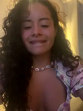 Snapshot of Marie_Rose chatting on October 12, 2025, 9:14 pm Marie Rose online show from October 12, 2025, 9:14 pm