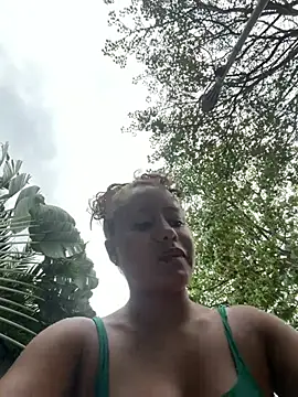 Snapshot of Marie_Rose chatting on August 7, 2026, 2:41 pm Marie Rose online show from August 7, 2026, 2:41 pm