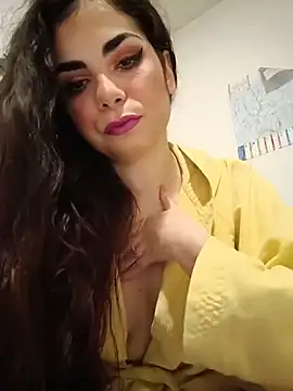 Snapshot of Saturnia_Yvonne chatting on December 12, 2024, 7:37 pm Saturnia Yvonne online show from December 12, 2024, 7:37 pm