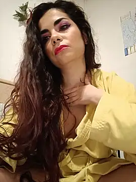 Snapshot of Saturnia_Yvonne chatting on January 22, 2025, 5:59 pm Saturnia Yvonne online show from January 22, 2025, 5:59 pm