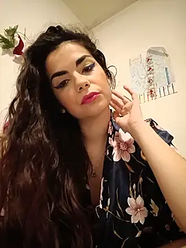 Snapshot of Saturnia_Yvonne chatting on February 10, 2025, 11:55 pm Saturnia Yvonne online show from February 10, 2025, 11:55 pm