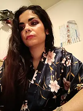 Snapshot of Saturnia_Yvonne chatting on February 21, 2025, 11:10 pm Saturnia Yvonne online show from February 21, 2025, 11:10 pm