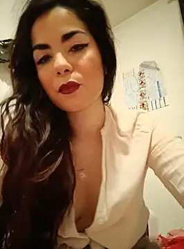 Snapshot of Saturnia_Yvonne chatting on February 27, 2025, 6:42 pm Saturnia Yvonne online show from February 27, 2025, 6:42 pm