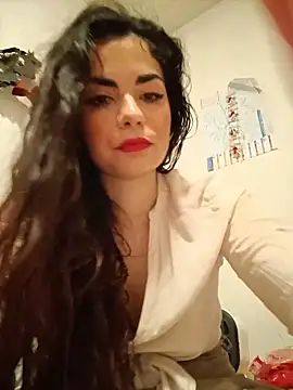 Snapshot of Saturnia_Yvonne chatting on March 1, 2025, 12:39 am Saturnia Yvonne online show from March 1, 2025, 12:39 am