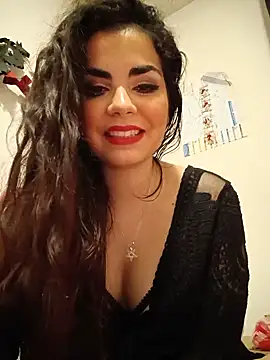 Snapshot of Saturnia_Yvonne chatting on March 7, 2025, 11:49 pm Saturnia Yvonne online show from March 7, 2025, 11:49 pm