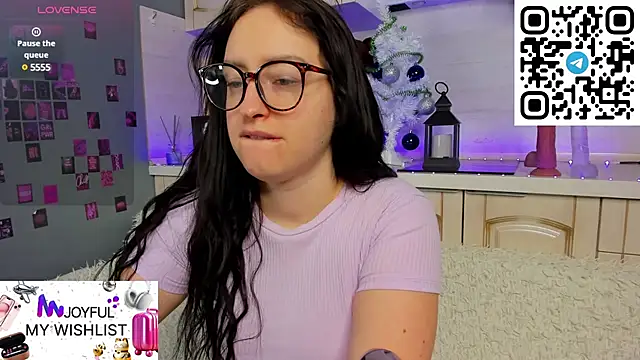 Snapshot of Kruela_Eva chatting on January 27, 2025, 11:43 pm Kruela Eva online show from January 27, 2025, 11:43 pm