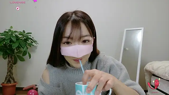 momochan88 online show from December 14, 2025, 3:34 am