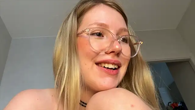 HoneyAudrey online show from January 9, 2025, 3:26 am