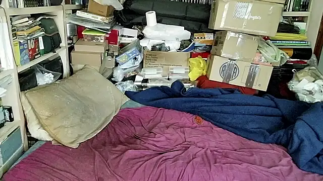 hadeszeuss2 online show from February 7, 2025, 5:18 pm