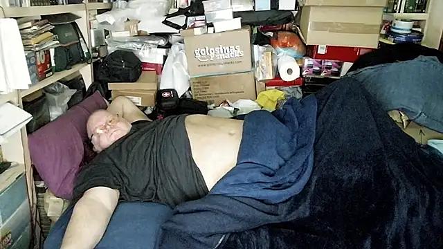 hadeszeuss2 online show from February 12, 2026, 6:14 pm